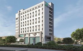 Holiday Inn Express Ahmedabad Prahlad Nagar By Ihg